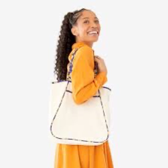 2 FOR $20 Shoshanna Bags Daisy Daydream Canvas Tote Bag Beach Floral NEW - Picture 2 of 9